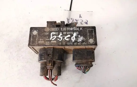 Seat Leon (1M) Coolant fan relay 1j0919506k 898972000