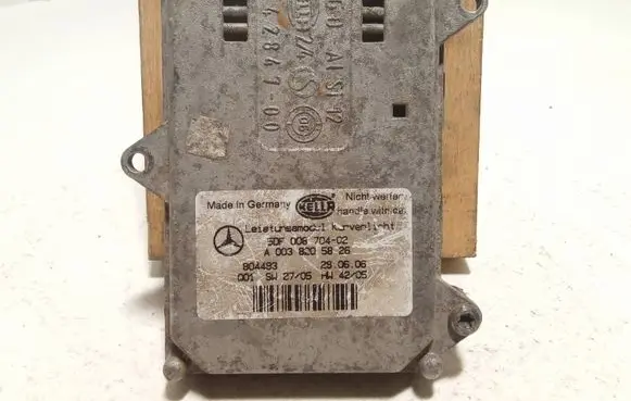 Mercedes-Benz ML W164 Headlight ballast module Xenon A0038205826 5df00870402