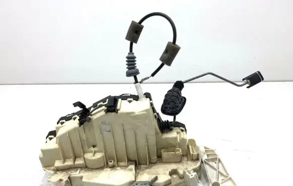 Mercedes-Benz S W221 Front door lock A2217200535