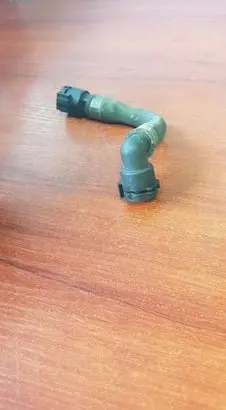 BMW 7 E38 Engine coolant pipe/hose 1711389