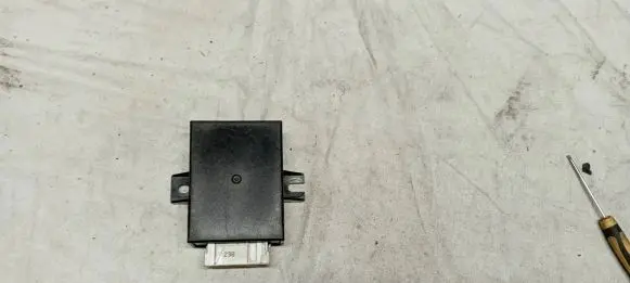 BMW 5 E39 Steering rack control module 61358352494 55892110