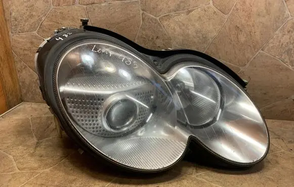 Mercedes-Benz SL R230 Headlight/headlamp A2308207461