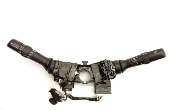 Toyota Avensis T270 Indicator stalk 173832