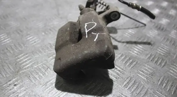 Renault Megane II Rear brake caliper