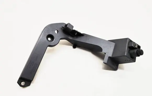 Volvo XC40 Fender mounting bracket 32234762