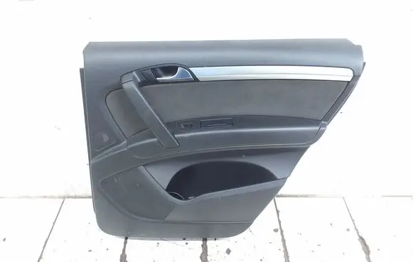 Audi Q7 4L Rear door card panel trim 4L0867306B