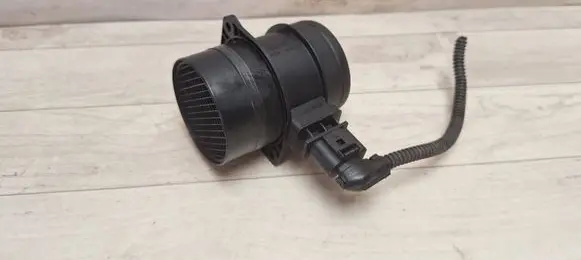 Volkswagen PASSAT B6 Mass air flow meter 0281002735 03G906461C 19630382