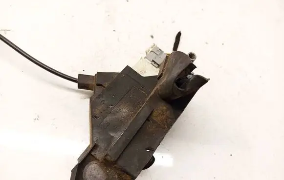 Citroen C4 I Front door lock 45387095