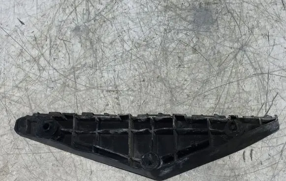 Toyota Avensis T270 Front bumper mounting bracket 5253505040