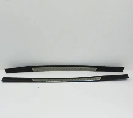 Skoda Octavia Mk2 (1Z) sill trim set (inner) 