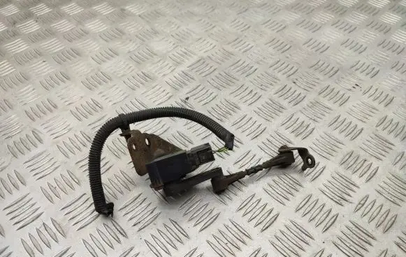 Land Rover Discovery Sport Headlight/headlamp level sensor BJ323D026AA