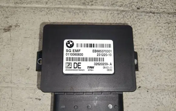BMW 5 F10 F11 Hand brake control module 32620259A