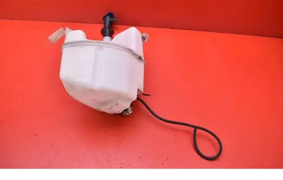 Volvo V60 Windshield washer fluid reservoir/tank 31253218