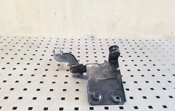 Audi A3 S3 8V ABS pump bracket 5Q1614235E