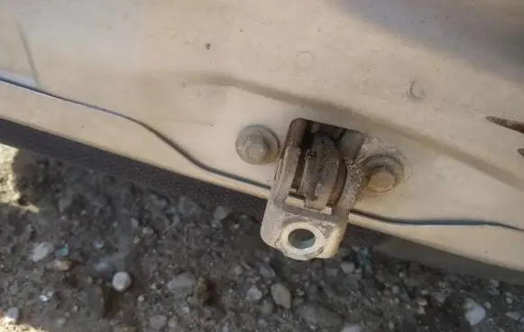 Opel Astra G Rear door check strap stopper
