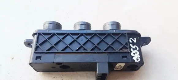 Honda Civic Air conditioning (A/C) switch G010 NH-376L
