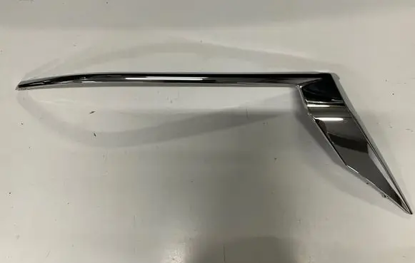 Toyota Land Cruiser J300 Under headlight/headlamp trim 5314760020