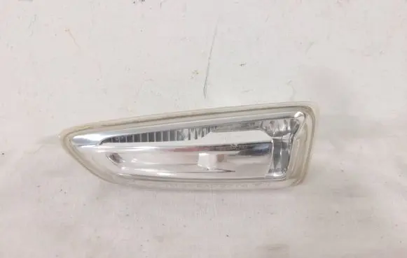 Opel Astra J Front fender indicator light 13273103