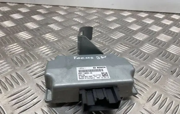 Ford Focus Voltage converter/converter module BV6T14B526AC