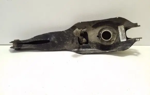 Jeep Cherokee Rear upper control arm/wishbone 68157897AD