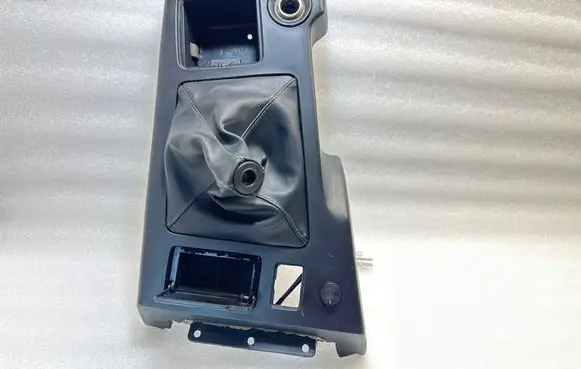 Mitsubishi Eclipse (D21A/D22A/D27A) Other center console (tunnel) element MB522056 MB522188