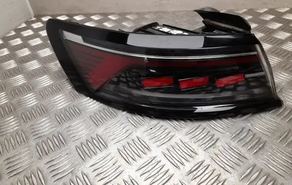 Volkswagen Arteon Shooting Brake Rear/tail lights 3G7945207B