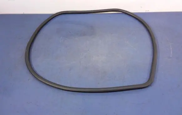 Volkswagen Phaeton Front door rubber seal 3D4867365L