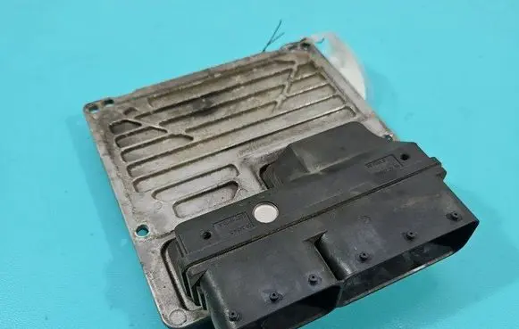 Mercedes-Benz C W203 Engine control unit/module ECU A2711535679 IMPRK1477168