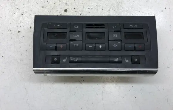 Audi A4 S4 B7 8E 8H Climate control unit 8E0820043AK