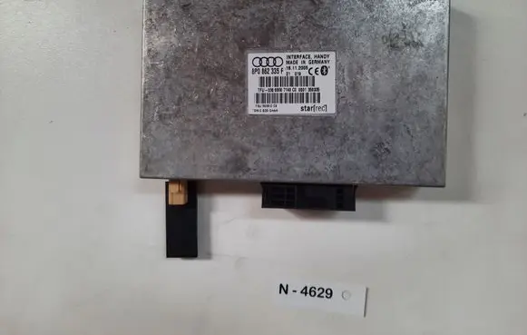 Audi A4 S4 B7 8E 8H Bluetooth control unit module 8P0862335F