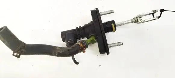 Toyota Avensis T270 Clutch master cylinder 