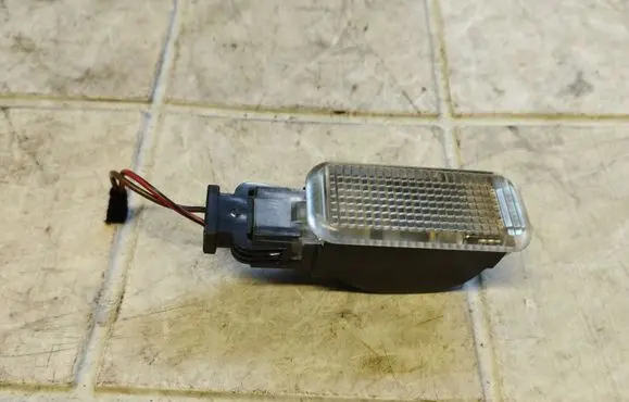 Volkswagen PASSAT B5.5 Other interior light 3B0947415B
