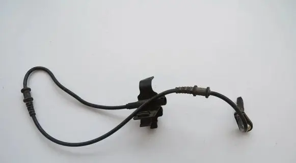 Mercedes-Benz E W211 ABS brake wheel speed sensor A2115402917