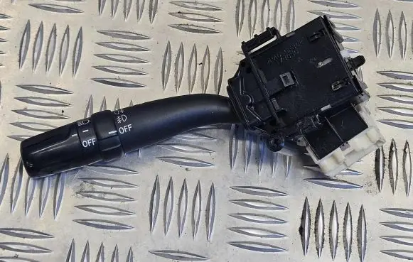 Toyota Corolla Verso AR10 Indicator stalk 173650