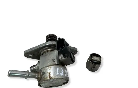 Maserati Levante Fuel injection high pressure pump 0136868C 08517KA