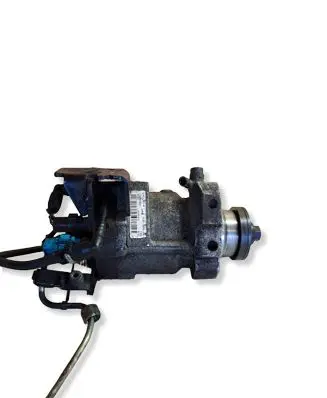 Ford Mondeo Mk III Fuel injection high pressure pump 9303108A