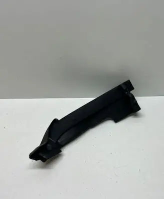 Audi Q7 4M Fender end trim 4M0821169C