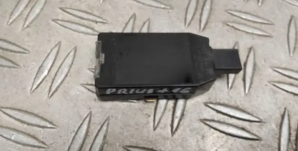 Toyota Prius+ (ZVW40) Rain sensor 8994152010