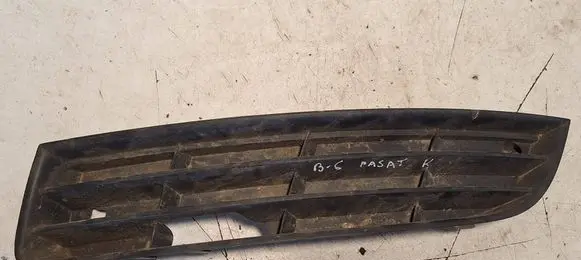 Volkswagen PASSAT B6 Front bumper lower grill 3C0853665