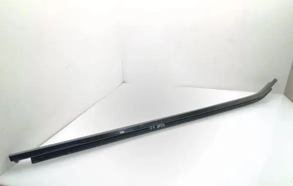 Front door glass trim molding