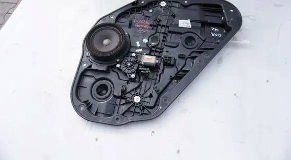 Hyundai i30 Rear door window regulator with motor