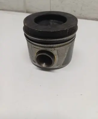 Audi Q7 4M Piston 0832GA