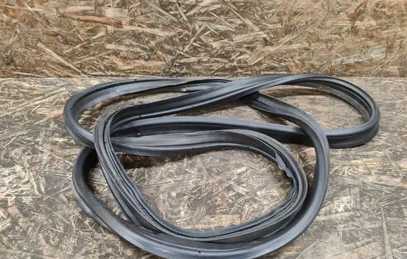 KIA Optima Trunk rubber seal (body) 