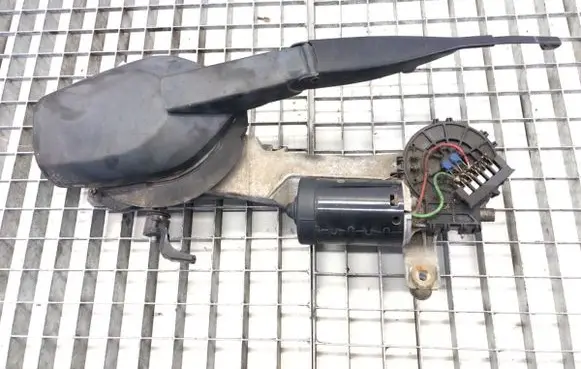 Front wiper linkage and motor
