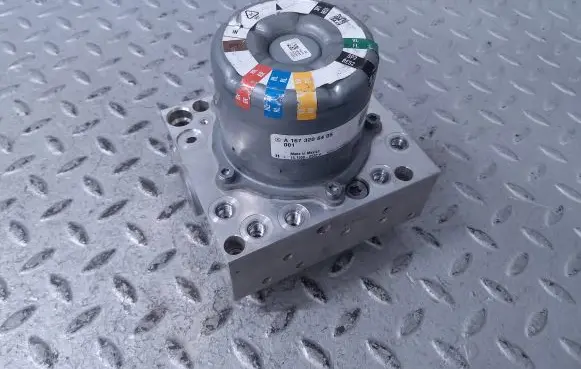 Mercedes-Benz GLE W167 Air suspension control unit module (rear) A1673206405 1673206405 A1679016503