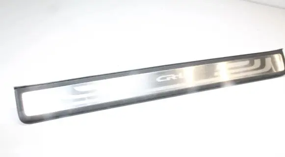 Honda CR-V Front sill trim cover 84202SWAA012M1