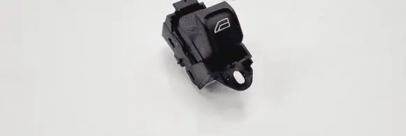 Volvo V70 Electric window control switch 30773272