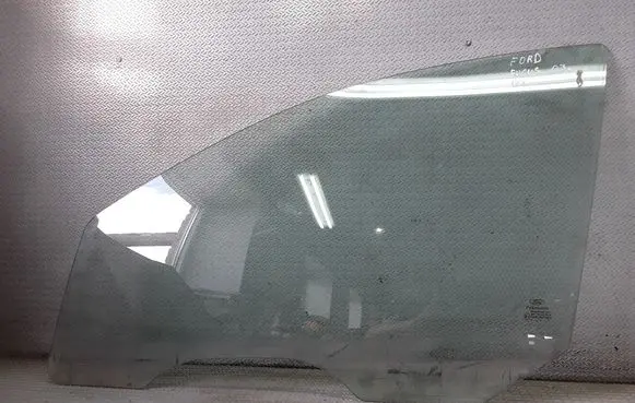 Ford Focus Front door window glass four-door