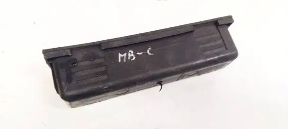 Mercedes-Benz C W202 Fuse box cover 2026830191