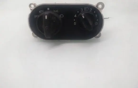 Ford Mondeo MK I Light switch 95BB13K196AA